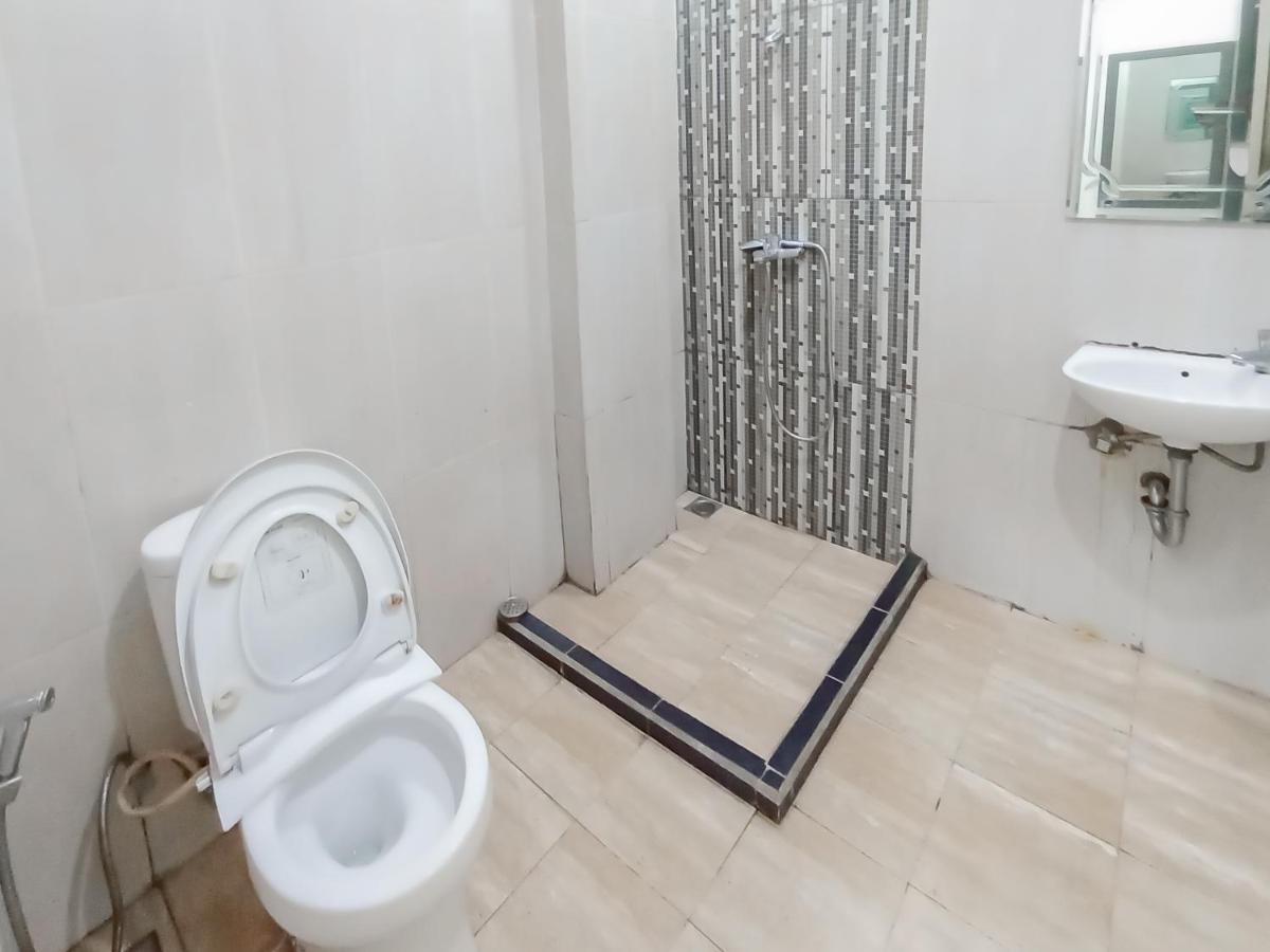 Reddoorz Syariah Near Q-Mall Banjarbaru Martapura (South Kalimantan) Exterior foto