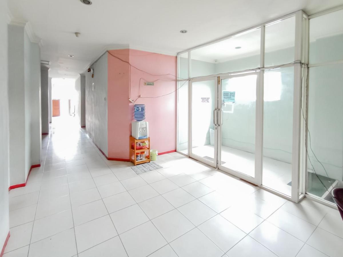 Reddoorz Syariah Near Q-Mall Banjarbaru Martapura (South Kalimantan) Exterior foto